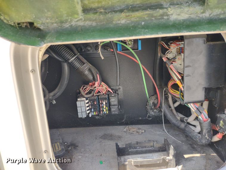 image for item DQ1703 2006 Freightliner Astoria  RV