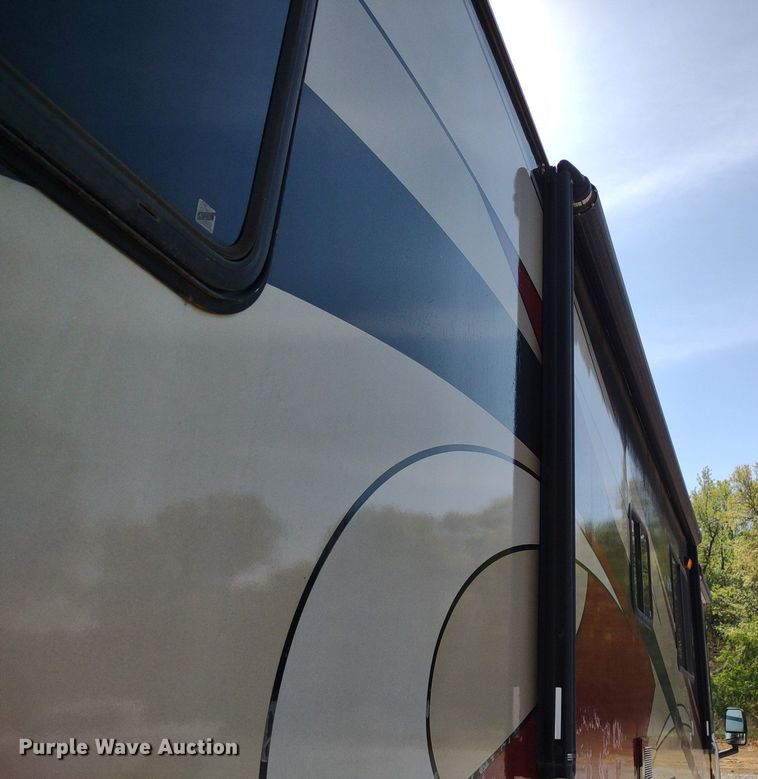 image for item DQ1703 2006 Freightliner Astoria  RV