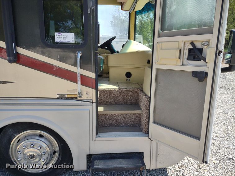 image for item DQ1703 2006 Freightliner Astoria  RV