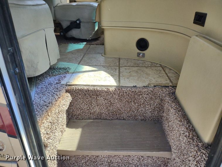 image for item DQ1703 2006 Freightliner Astoria  RV