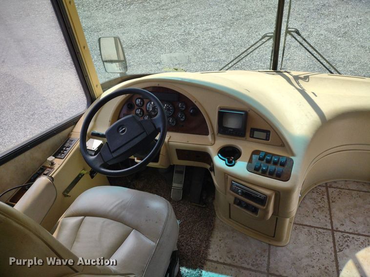 image for item DQ1703 2006 Freightliner Astoria  RV