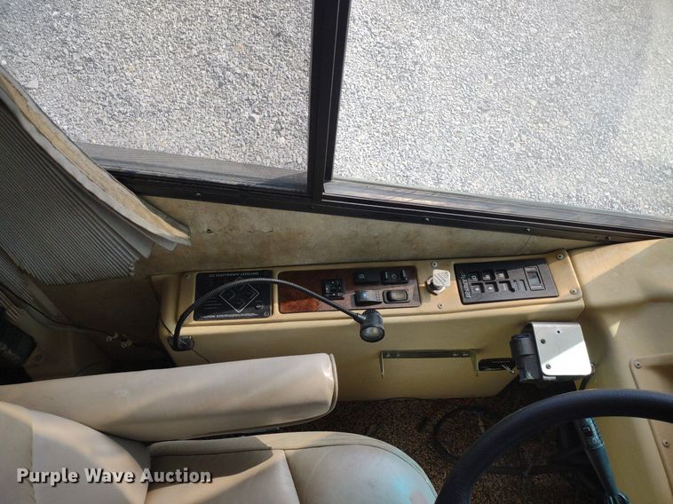 image for item DQ1703 2006 Freightliner Astoria  RV