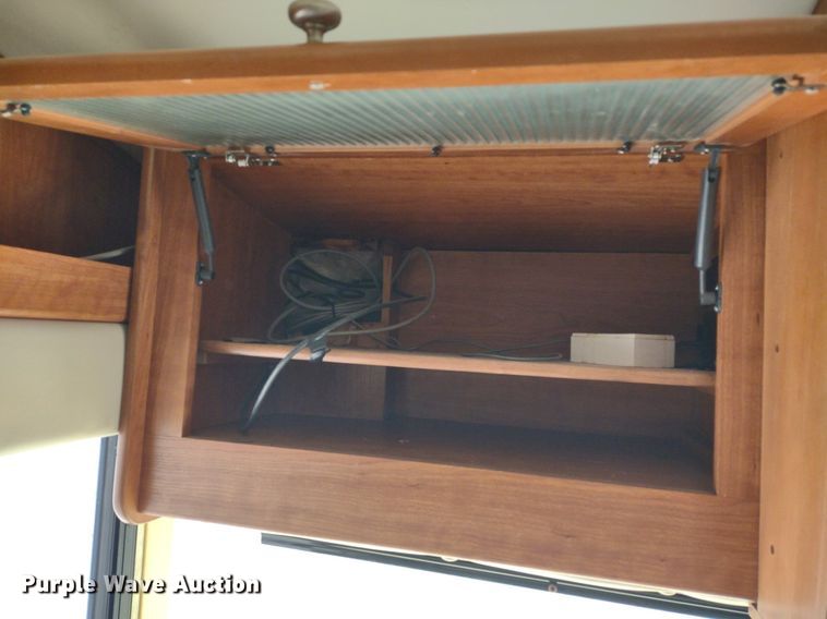 image for item DQ1703 2006 Freightliner Astoria  RV