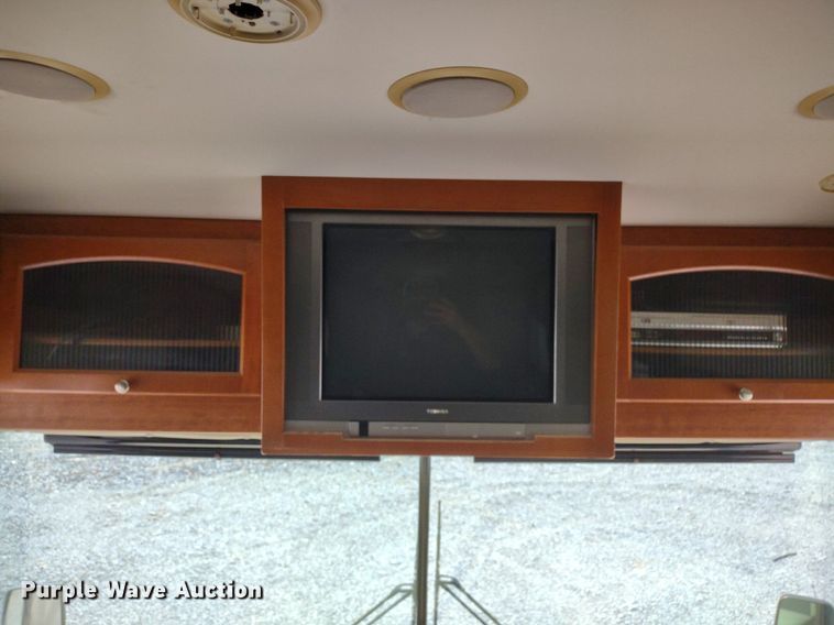 image for item DQ1703 2006 Freightliner Astoria  RV