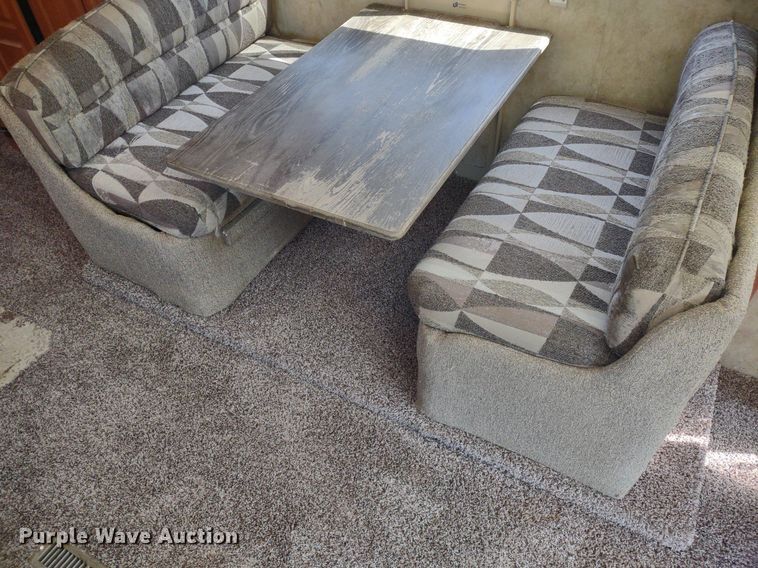 image for item DQ1703 2006 Freightliner Astoria  RV