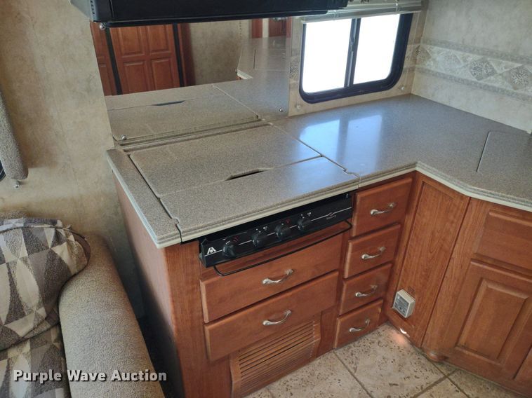 image for item DQ1703 2006 Freightliner Astoria  RV