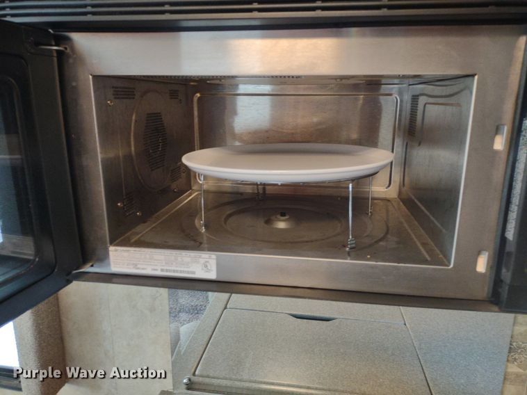 image for item DQ1703 2006 Freightliner Astoria  RV