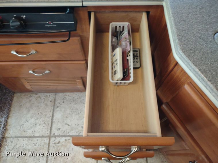 image for item DQ1703 2006 Freightliner Astoria  RV