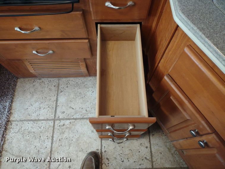 image for item DQ1703 2006 Freightliner Astoria  RV