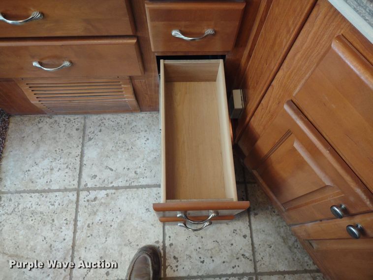 image for item DQ1703 2006 Freightliner Astoria  RV