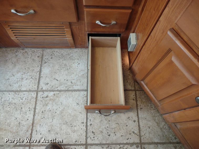 image for item DQ1703 2006 Freightliner Astoria  RV