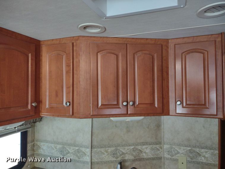 image for item DQ1703 2006 Freightliner Astoria  RV