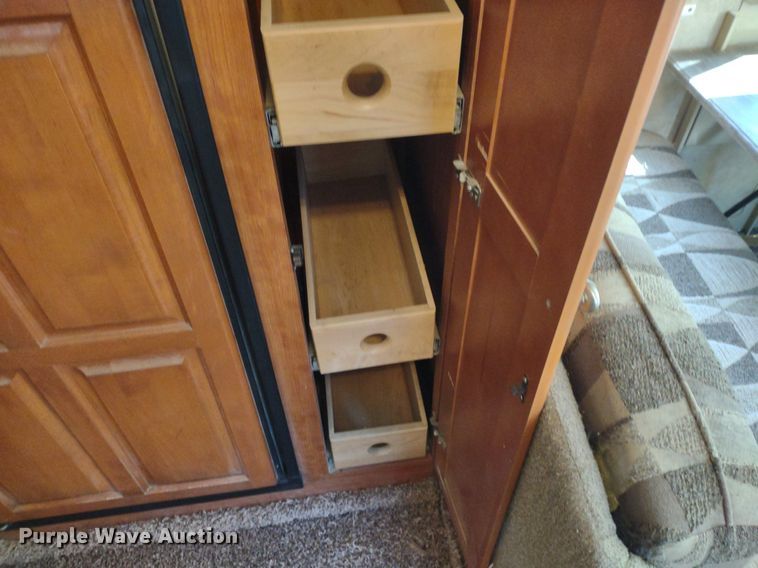 image for item DQ1703 2006 Freightliner Astoria  RV