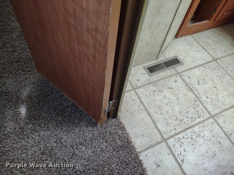 image for item DQ1703 2006 Freightliner Astoria  RV