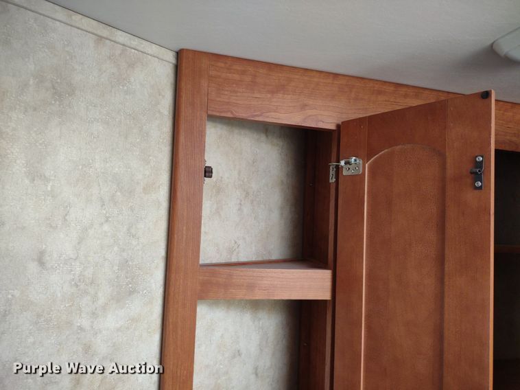 image for item DQ1703 2006 Freightliner Astoria  RV