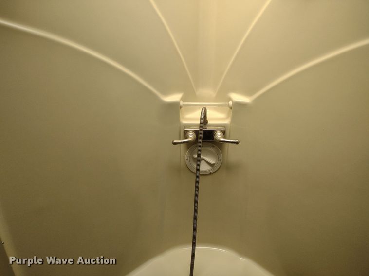 image for item DQ1703 2006 Freightliner Astoria  RV