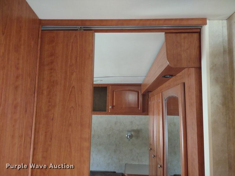 image for item DQ1703 2006 Freightliner Astoria  RV