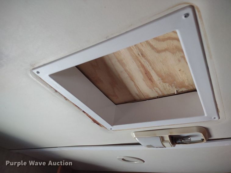 image for item DQ1703 2006 Freightliner Astoria  RV