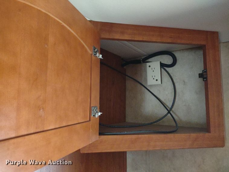 image for item DQ1703 2006 Freightliner Astoria  RV