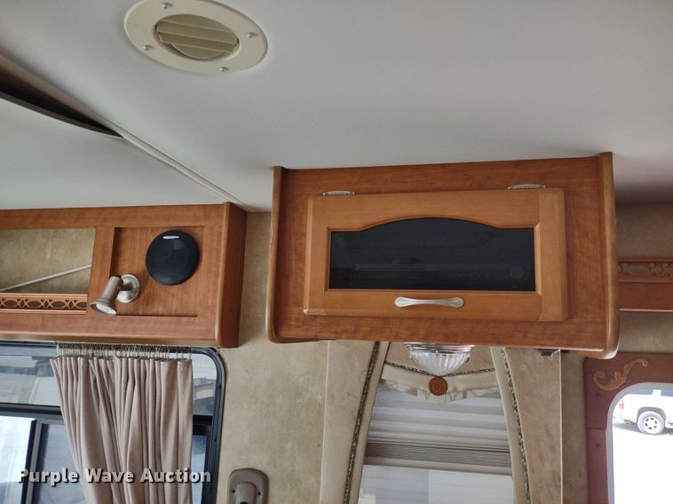 image for item DQ1705 2007 Forest River Georgetown  RV