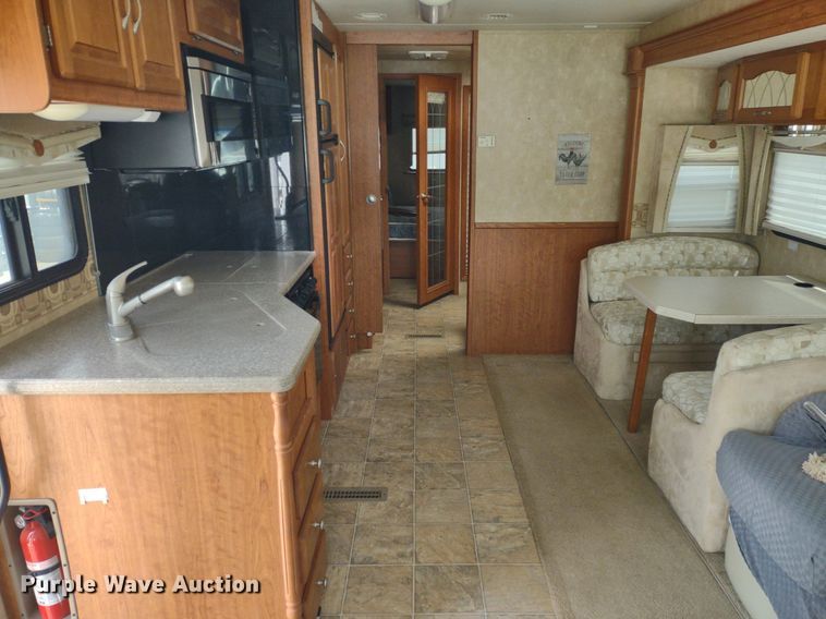 image for item DQ1705 2007 Forest River Georgetown  RV