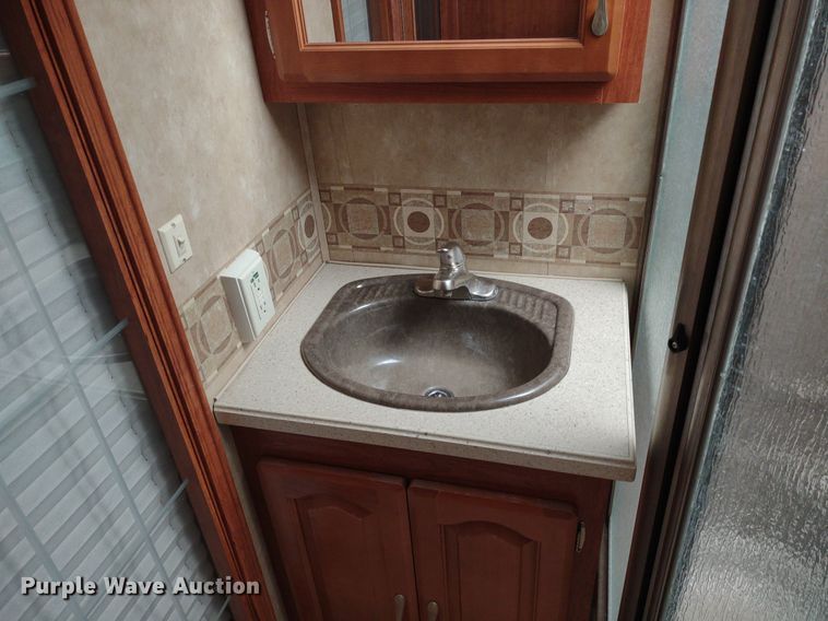 image for item DQ1705 2007 Forest River Georgetown  RV