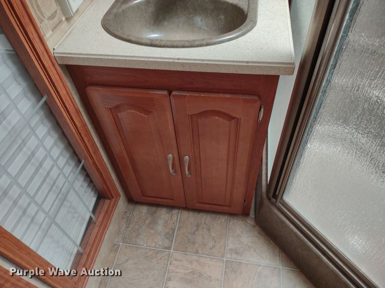 image for item DQ1705 2007 Forest River Georgetown  RV