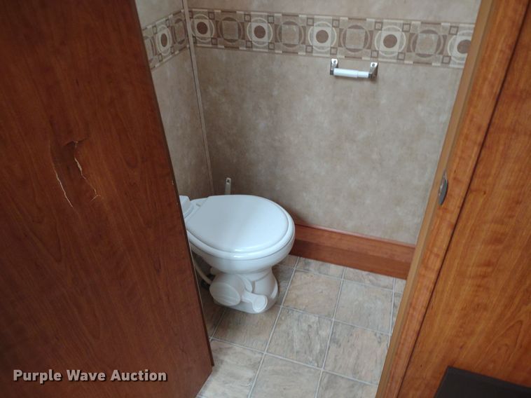 image for item DQ1705 2007 Forest River Georgetown  RV