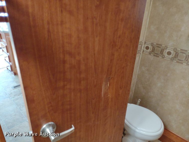 image for item DQ1705 2007 Forest River Georgetown  RV