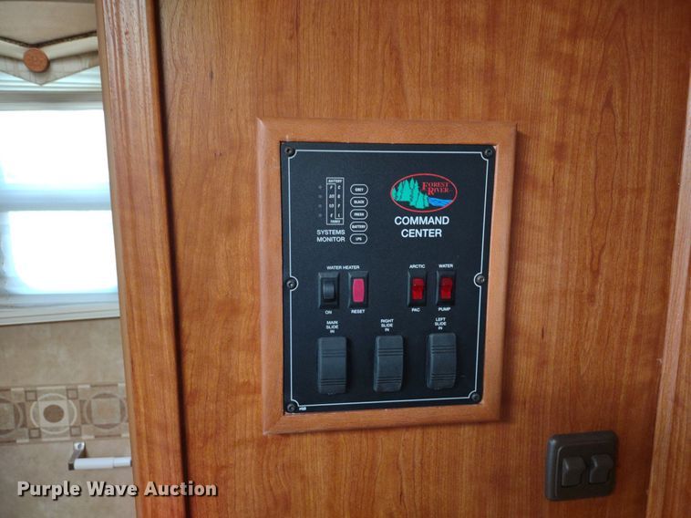 image for item DQ1705 2007 Forest River Georgetown  RV