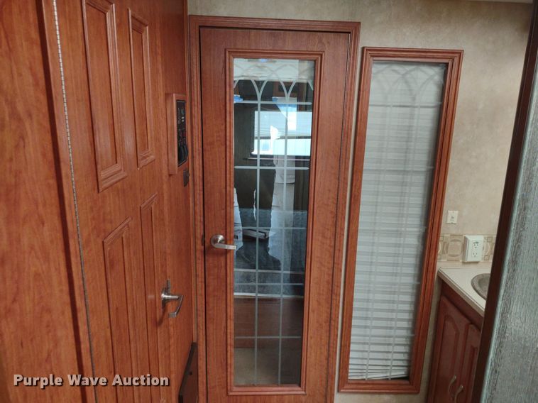 image for item DQ1705 2007 Forest River Georgetown  RV