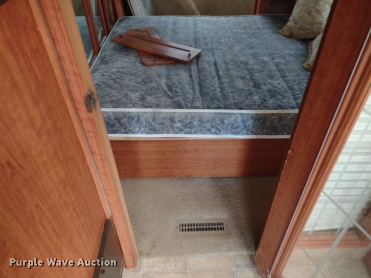 image for item DQ1705 2007 Forest River Georgetown  RV