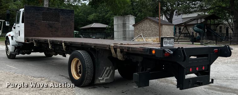image for item DQ2030 2009 International 4300  Ext. Cab flatbed truck