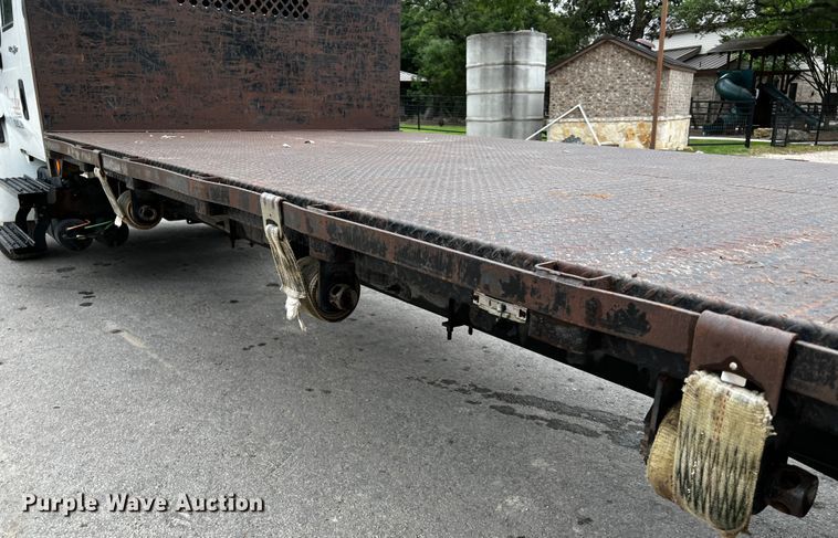 image for item DQ2030 2009 International 4300  Ext. Cab flatbed truck