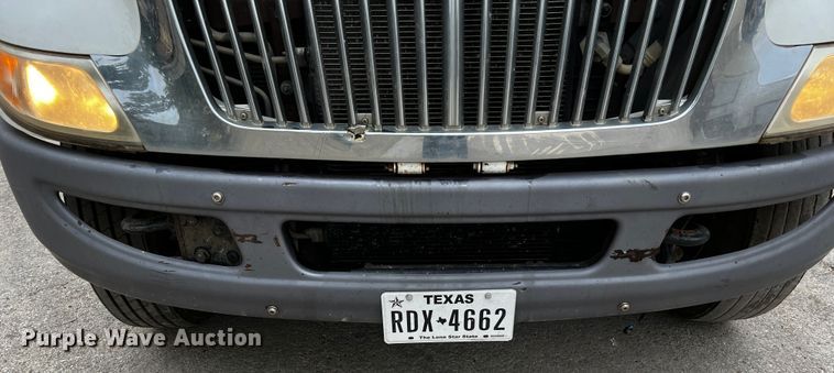 image for item DQ2030 2009 International 4300  Ext. Cab flatbed truck