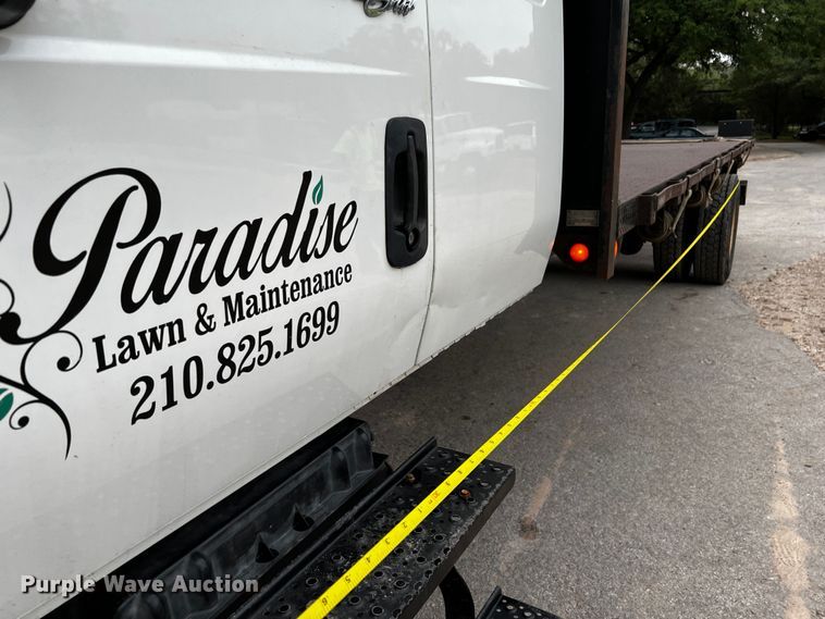 image for item DQ2030 2009 International 4300  Ext. Cab flatbed truck