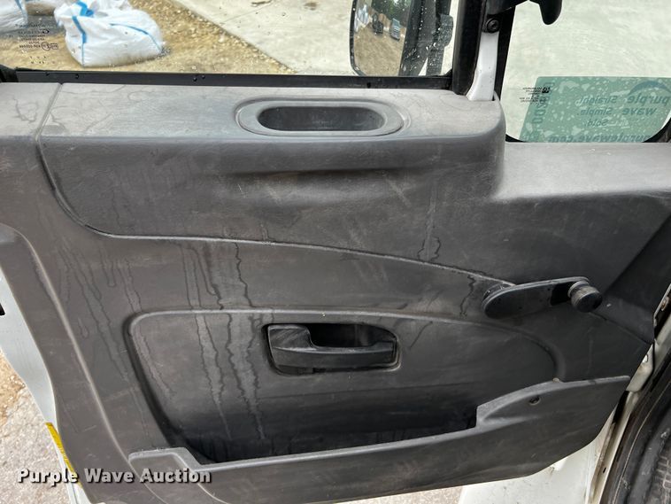 image for item DQ2030 2009 International 4300  Ext. Cab flatbed truck