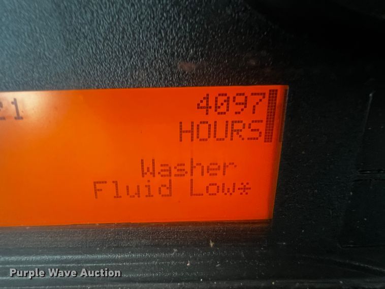 image for item DQ2030 2009 International 4300  Ext. Cab flatbed truck