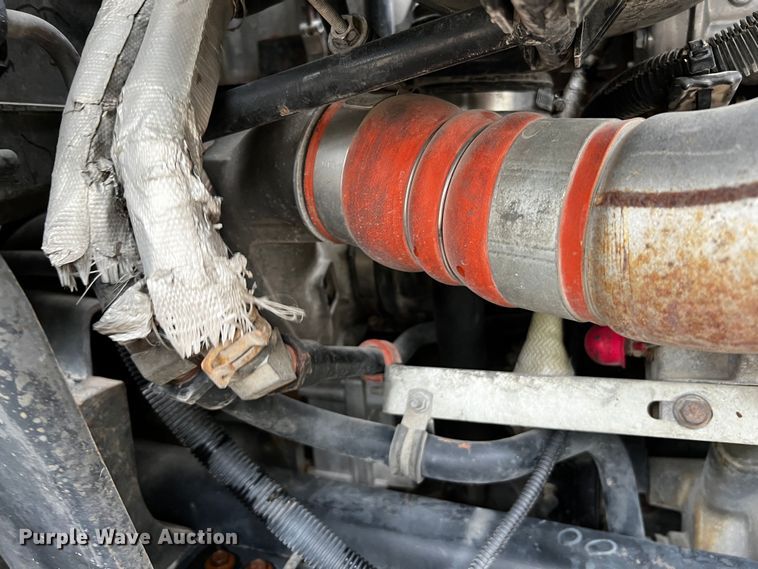 image for item DQ2030 2009 International 4300  Ext. Cab flatbed truck