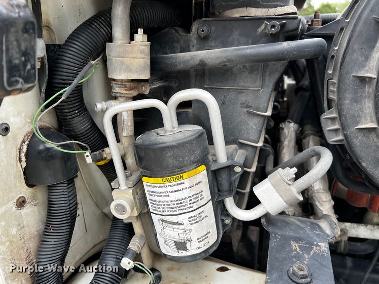 image for item DQ2030 2009 International 4300  Ext. Cab flatbed truck