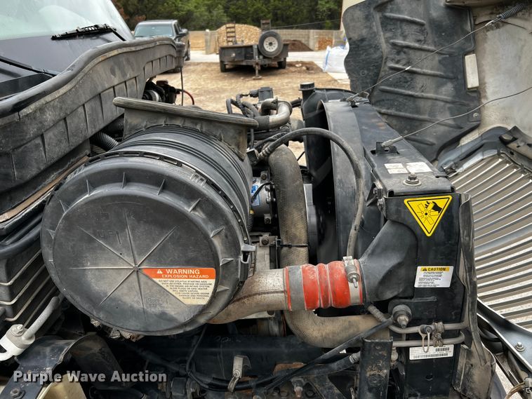 image for item DQ2030 2009 International 4300  Ext. Cab flatbed truck