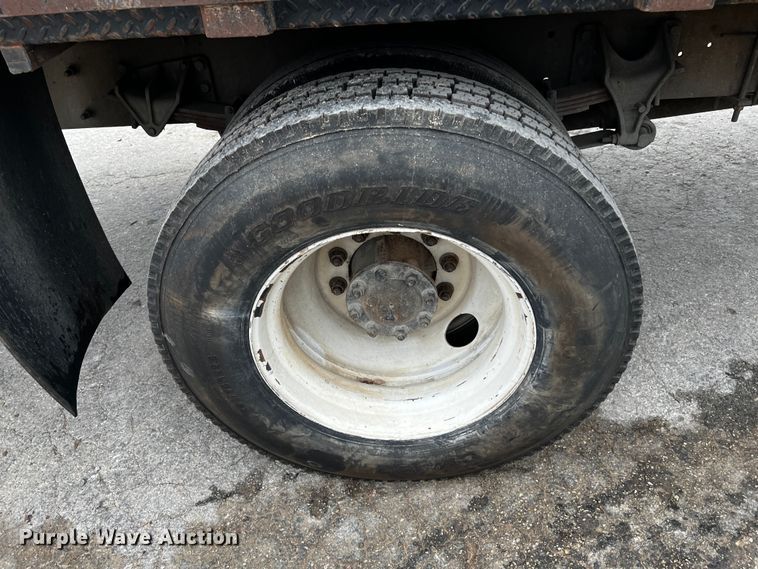 image for item DQ2030 2009 International 4300  Ext. Cab flatbed truck