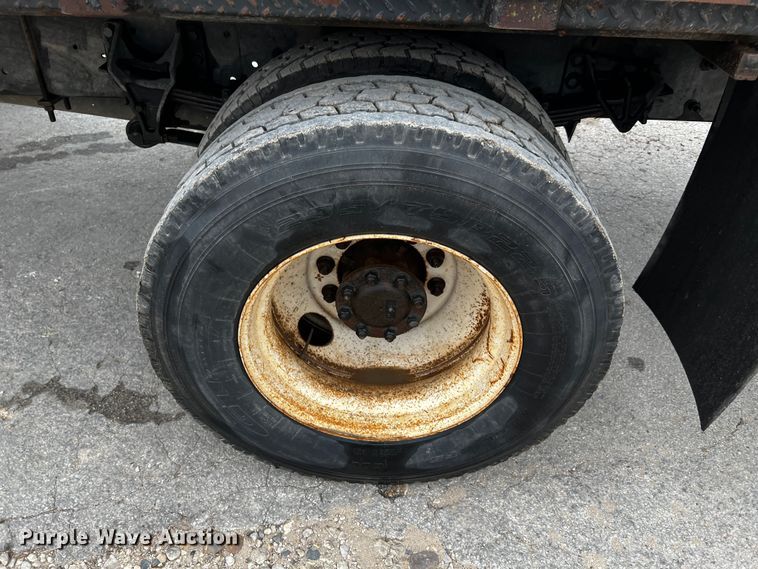 image for item DQ2030 2009 International 4300  Ext. Cab flatbed truck