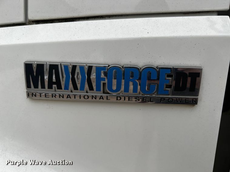 image for item DQ2030 2009 International 4300  Ext. Cab flatbed truck