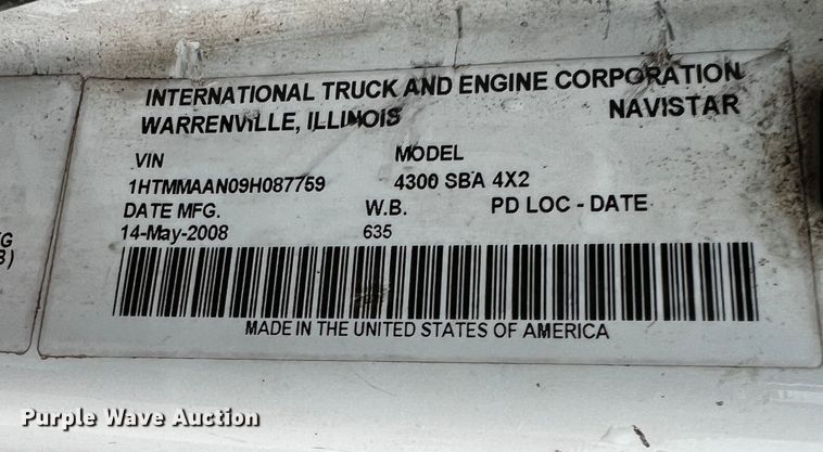 image for item DQ2030 2009 International 4300  Ext. Cab flatbed truck