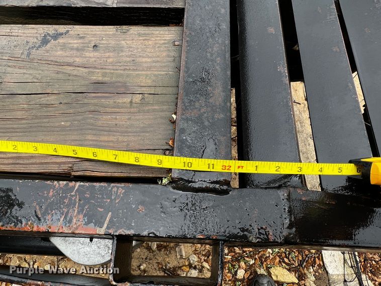 image for item DQ2035 1978 Gooseneck  equipment trailer