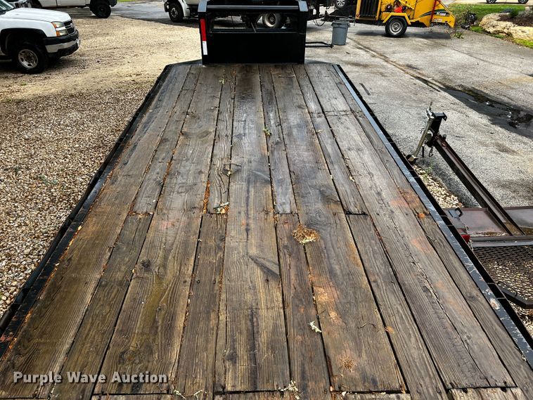 image for item DQ2035 1978 Gooseneck  equipment trailer