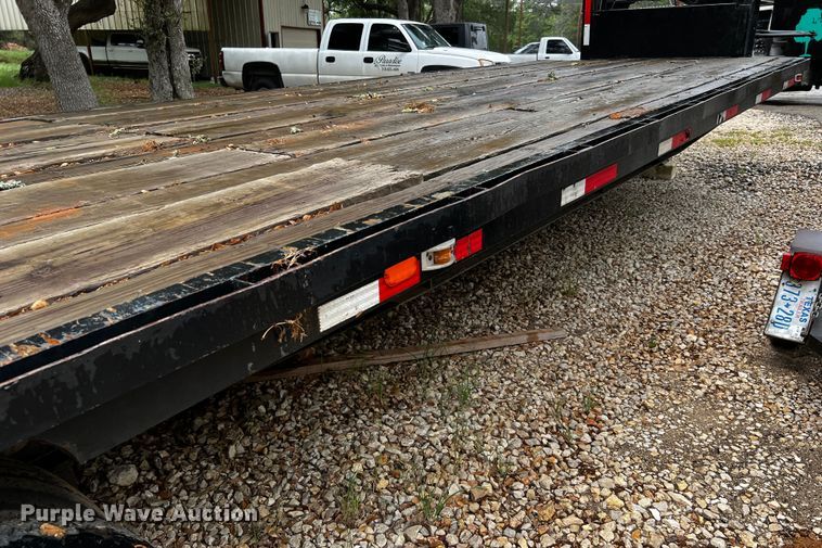 image for item DQ2035 1978 Gooseneck  equipment trailer