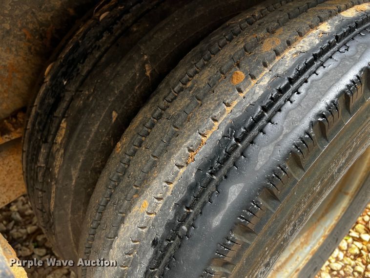 image for item DQ2035 1978 Gooseneck  equipment trailer