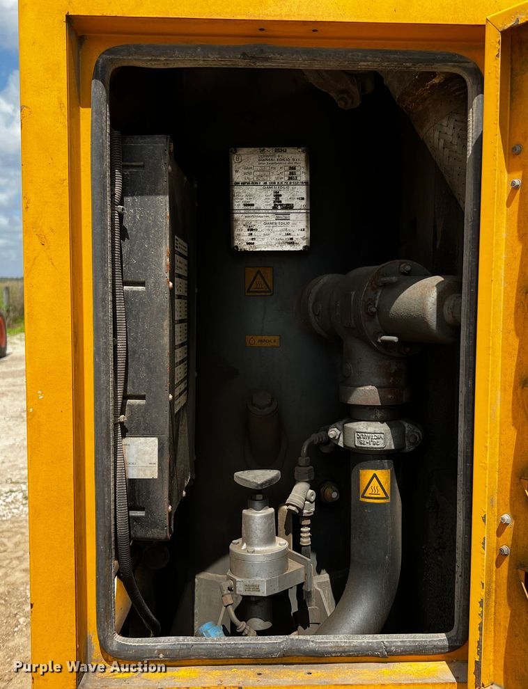 image for item DQ2038 2013 Atlas Copco XATS1050  air compressor